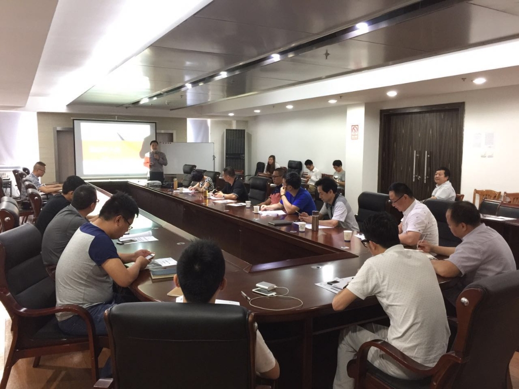 国联物资举办国学讲座全方位服务市场客户